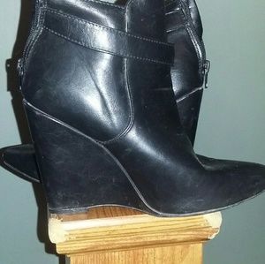 Wedge boots